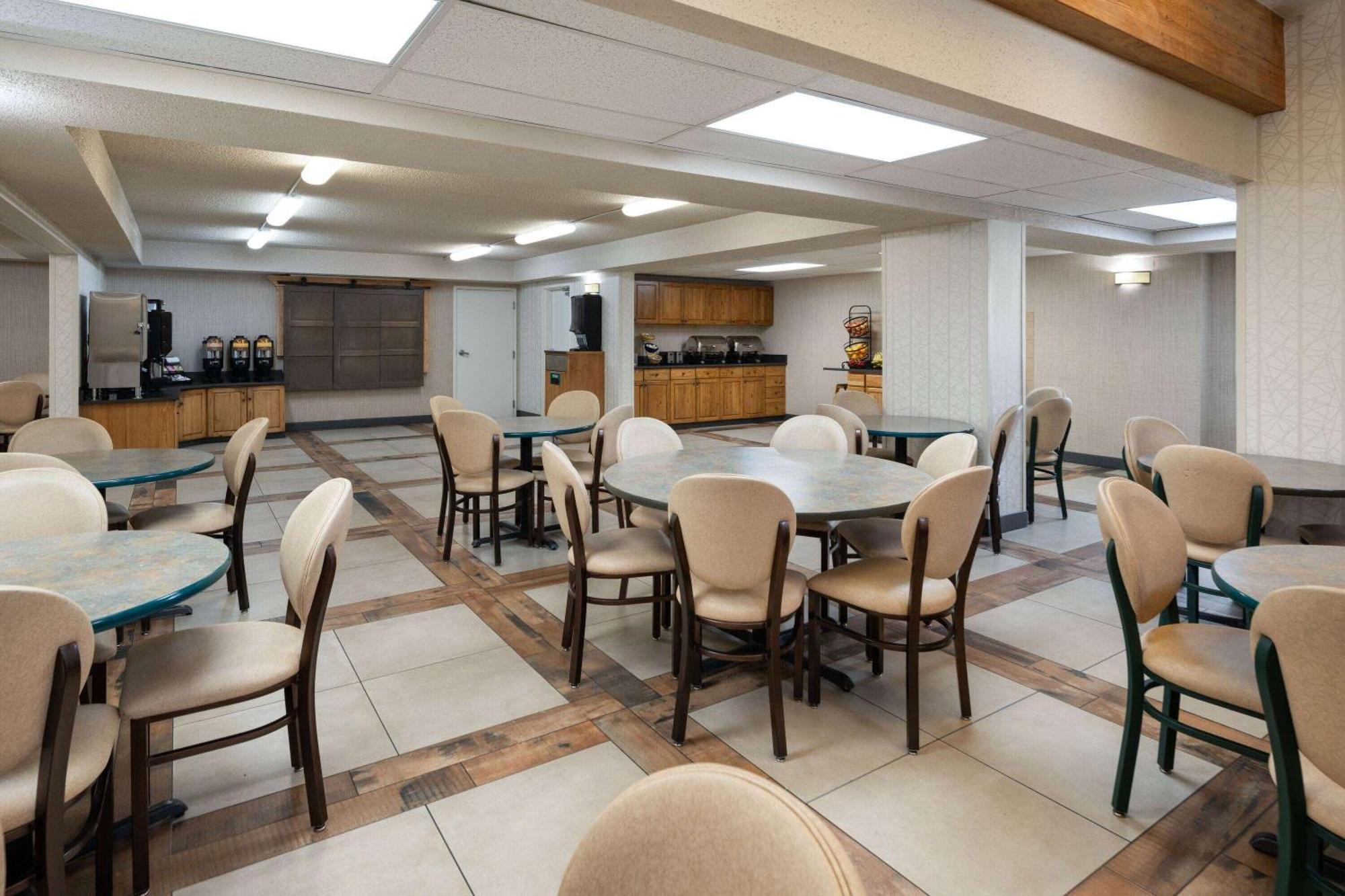 Days Inn & Suites By Wyndham Bozeman Extérieur photo