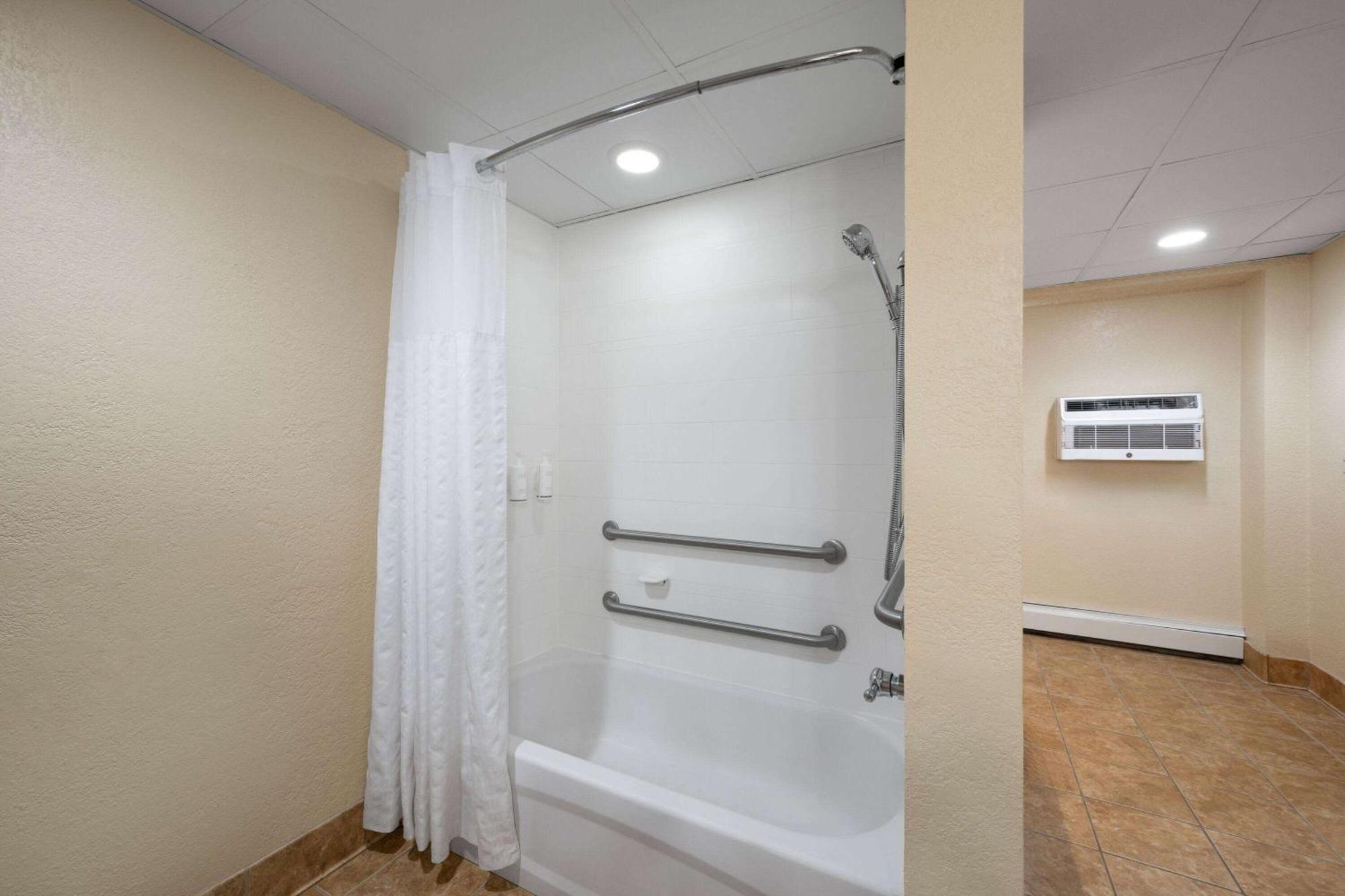Days Inn & Suites By Wyndham Bozeman Extérieur photo